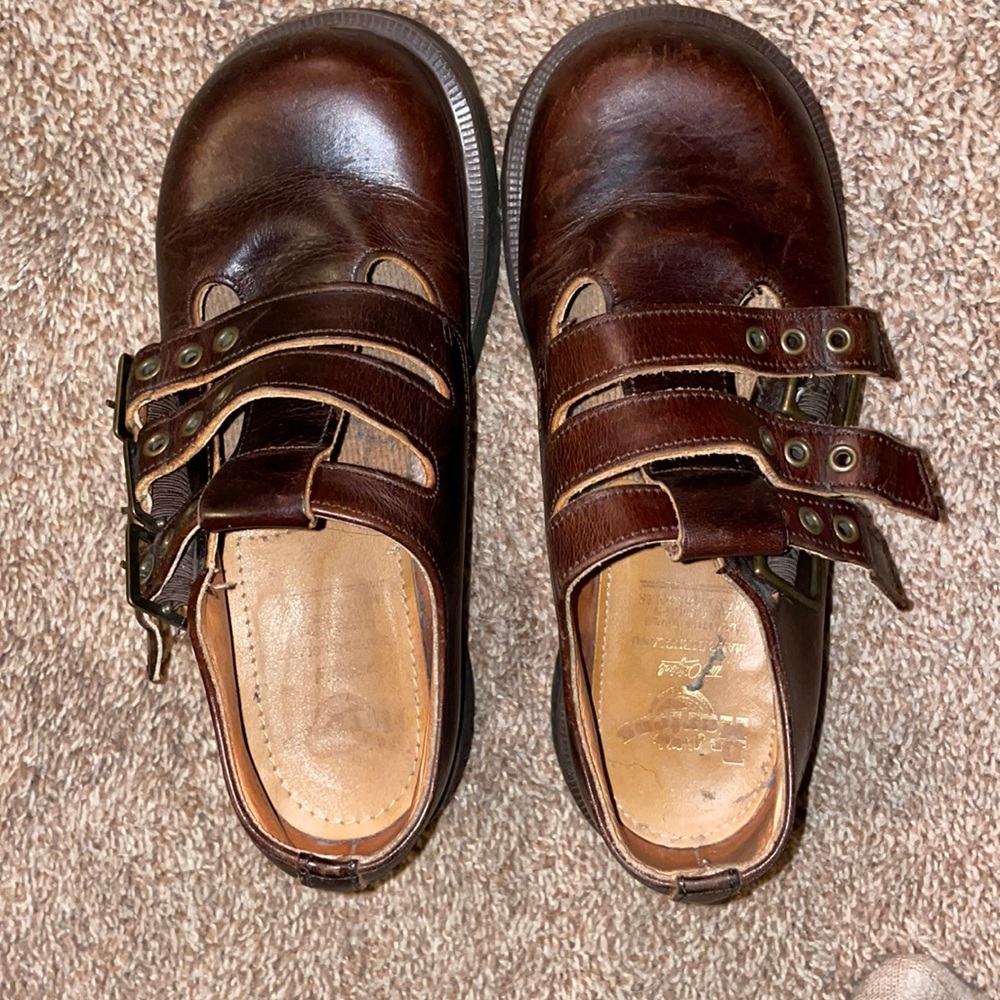 Brown vintage Mary Jane shoes